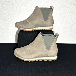 Sorel Women's Harlow Chelsea boots